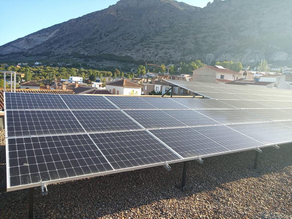 En este momento estás viendo Instalación Solar Fotovoltaica para el Colegio